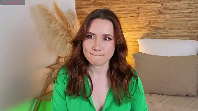 EmilyPop online show from April 13, 7:20 am