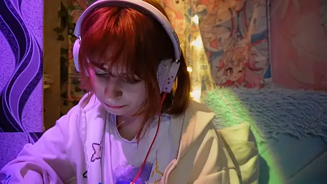 Janet Vibes online show from April 18, 7:07 pm
