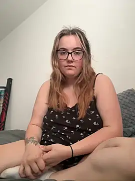 Filthy-Ella69 online show from June 10, 5:22 pm