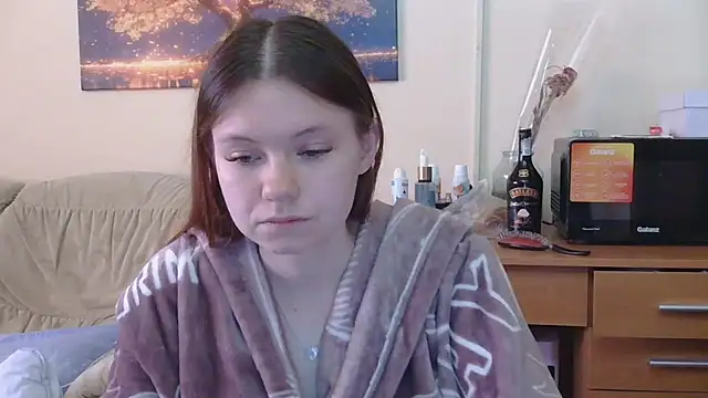 JessicaHolland1 online show from May 19, 5:25 am
