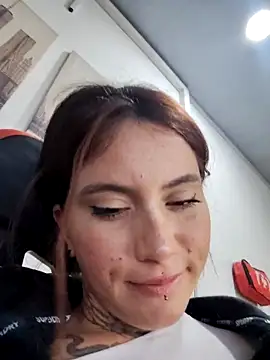 cute mara online show from April 6, 10:22 pm