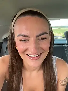 MiaLovesxxx online show from July 3, 2:01 pm