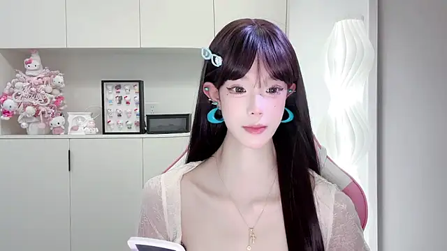 -Moonshine online show from April 10, 10:21 am