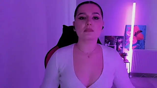 SourCherry   online show from April 7, 1:24 pm