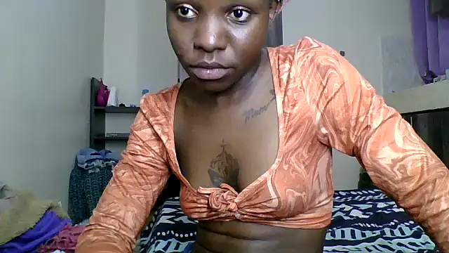 Thuliswa19 online show from May 17, 11:53 am