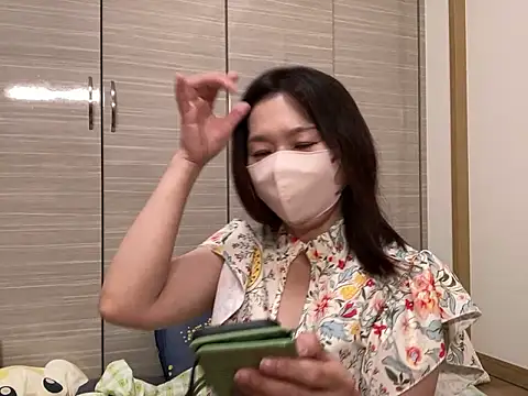 lemonade madame online show from July 16, 12:54 pm