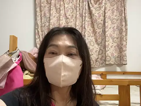 lemonade madame online show from July 9, 10:39 am