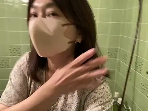 lemonade madame online show from April 16, 1:39 am