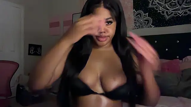 briianaaa online show from April 14, 4:34 am