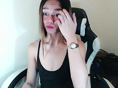 Davina scott online show from May 15, 3:59 pm