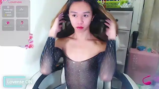 Davina scott online show from June 14, 3:56 pm