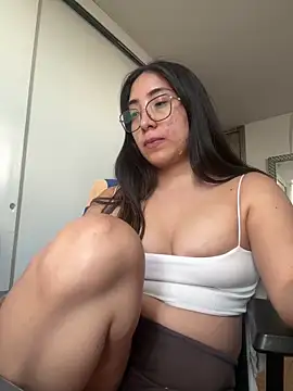 vampiralatina online show from May 29, 10:52 pm