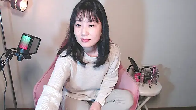 Miachan 01 online show from May 21, 1:14 am