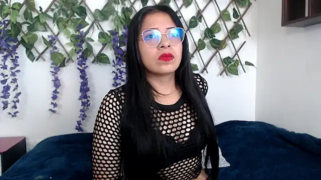 katiagp online show from April 11, 11:58 am