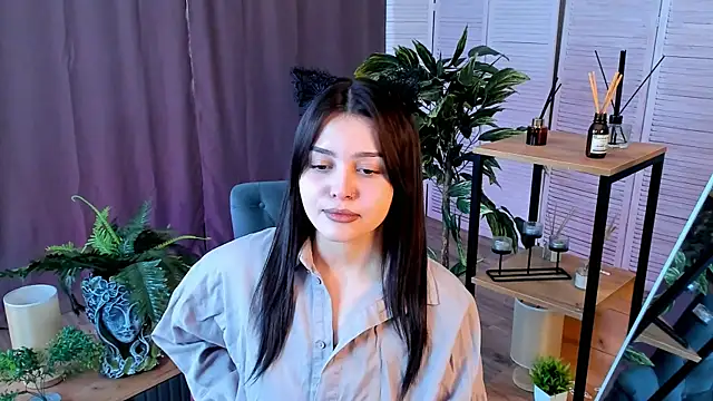 MarianneAuvil online show from April 11, 4:51 am