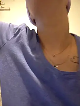 SweetMomy  online show from April 17, 6:04 am