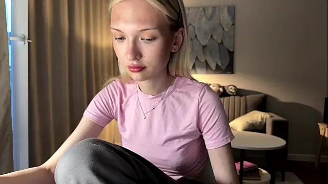 EvelineMolima online show from May 21, 6:39 pm