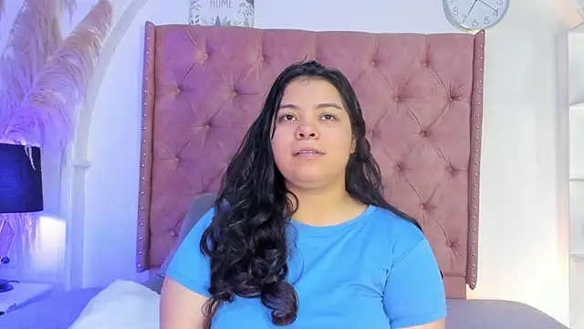 ROSELEI  online show from June 10, 6:12 am