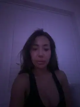 naughtyfriendsplay online show from April 18, 9:04 pm