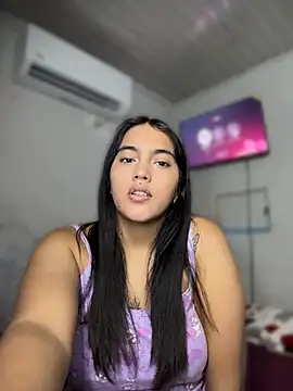 alanna22 online show from June 9, 12:59 pm