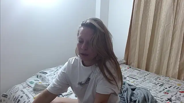 SKY SANZ online show from April 11, 3:12 am