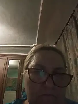 AureliaSky598 online show from May 20, 7:33 pm