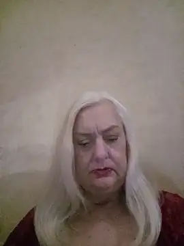 Julia20X online show from June 16, 1:12 pm