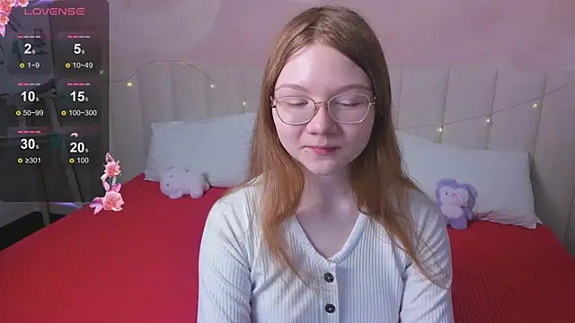 Mia Yuri online show from May 5, 2:14 am