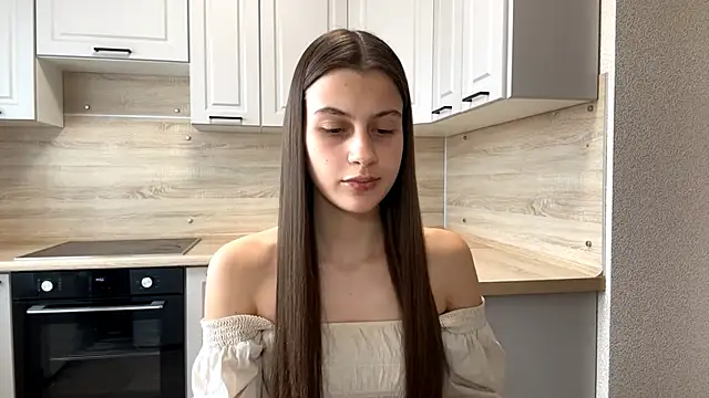 LiseVener online show from April 13, 7:53 am