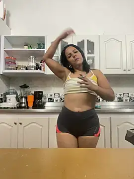 tyraba online show from June 14, 2:57 am