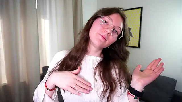 BerthaWyre online show from April 16, 12:05 pm