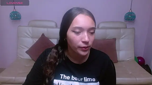 Marianne Cam online show from June 2, 12:39 pm