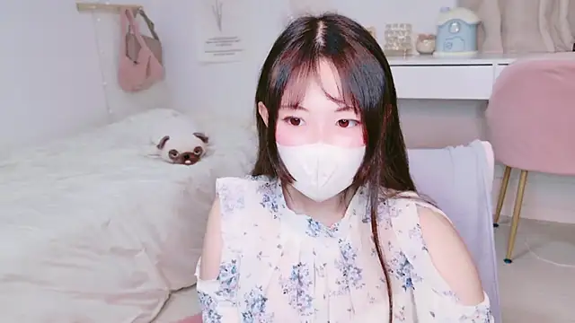Satomi nn online show from June 4, 4:28 am