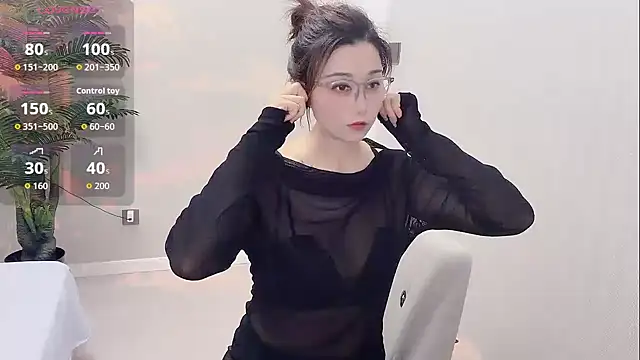 Yunxi- online show from June 1, 2:08 pm
