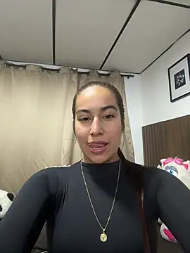 Aitana Lux online show from June 3, 3:40 am