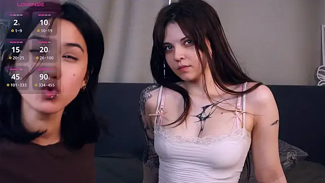 ReynaGrinvalsky online show from June 19, 9:24 am
