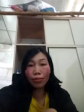  Brenna squirt online show from April 12, 8:00 pm