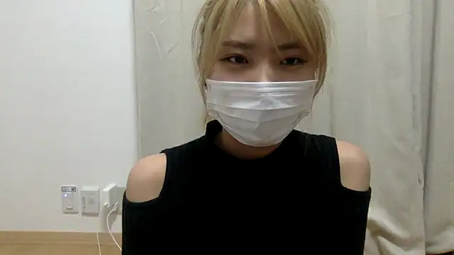  Misa misako  online show from April 25, 11:35 am