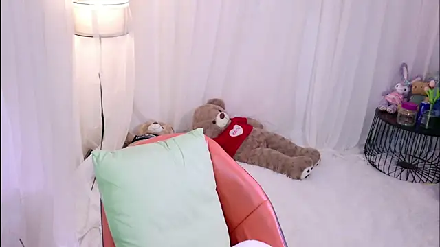 Zoe-001 online show from June 6, 2:34 pm