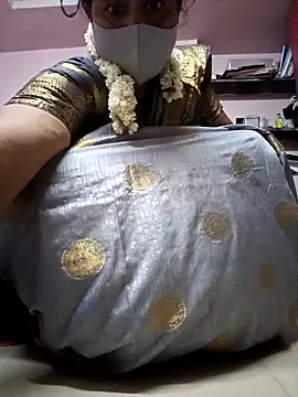 Tamilaunty35 online show from May 8, 6:10 pm