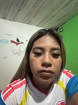 Kimmiebellarie online show from June 27, 11:00 pm