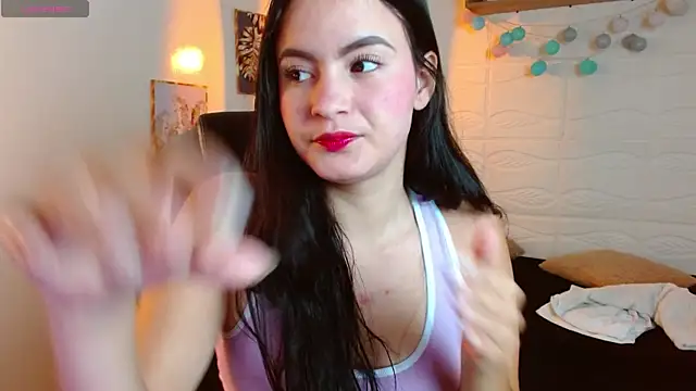 rosaleia  online show from June 10, 4:44 am