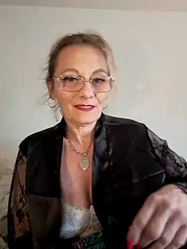 Blond lady czech online show from April 21, 12:45 pm