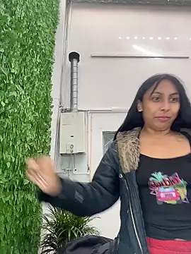 MELIZ QUEEN online show from June 12, 11:51 am