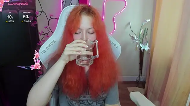 InfernoKitten online show from May 29, 2:09 am