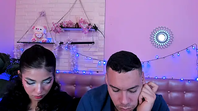 Aronandmoli69 online show from April 26, 1:42 pm