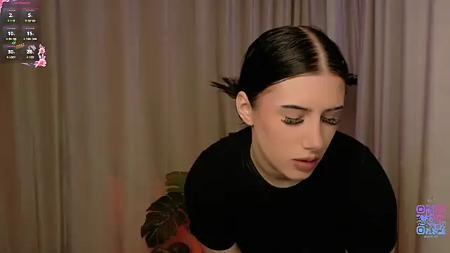 HazelHayesss online show from May 16, 3:11 pm