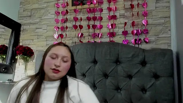 dakotaa blonde online show from April 13, 3:57 pm