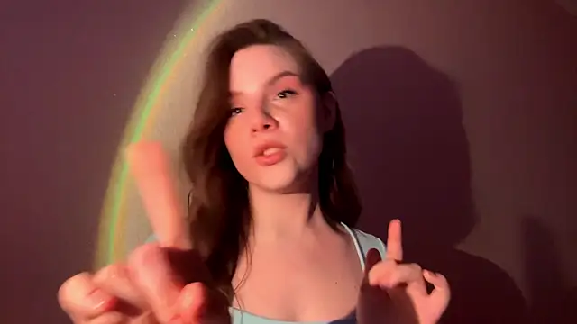 LeishaRocher online show from April 14, 5:13 pm