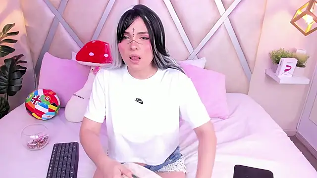 LilithRyder online show from June 18, 12:01 am